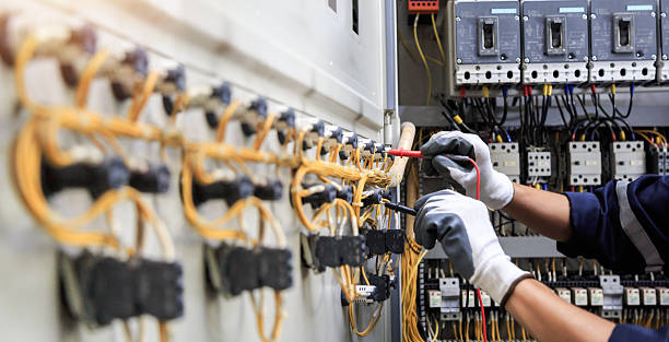 Professional Electrician technician working in Pembroke, VA